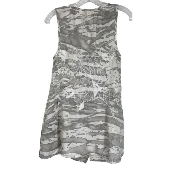 Da Nang Tank top Blouse Womens  Size XS Silk Floral Embroidered Button Down - Picture 6 of 11